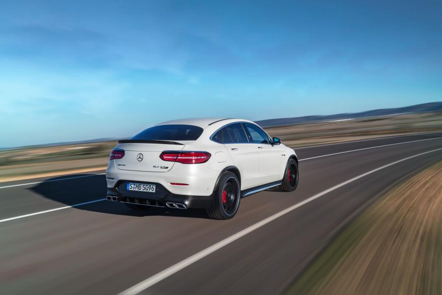  Mercedes-AMG GLC63 S 4Matic+ Coupe (C253) 2017 года  (WW) (фото 19 из 63)